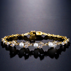 Exquisite Marquise Zircon Leaves Pearl Bracelet for Women