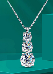 D VVS1 Moissanite Diamond Pendant Necklace: Sterling Silver with White Gold Plating