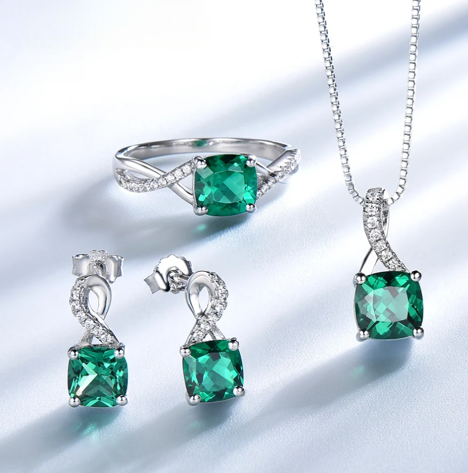 Elegant 925 Sterling Silver Jewelry Set with Created Emerald