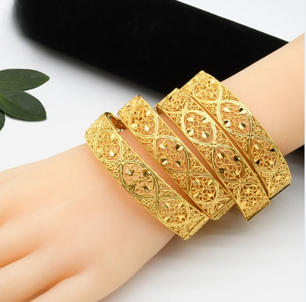 Dubai-Inspired Gold-Toned Bangles with Botanical Motifs