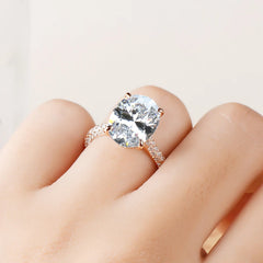 Elegant Oval-Cut Wedding Ring