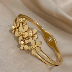 Elegant Gold-Plated Stereo Flower Cuff Bracelet