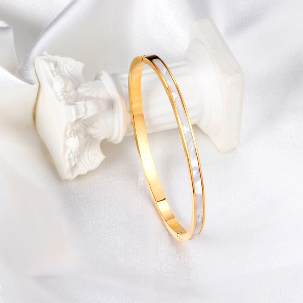 Elegant White Shell Bangle Bracelet