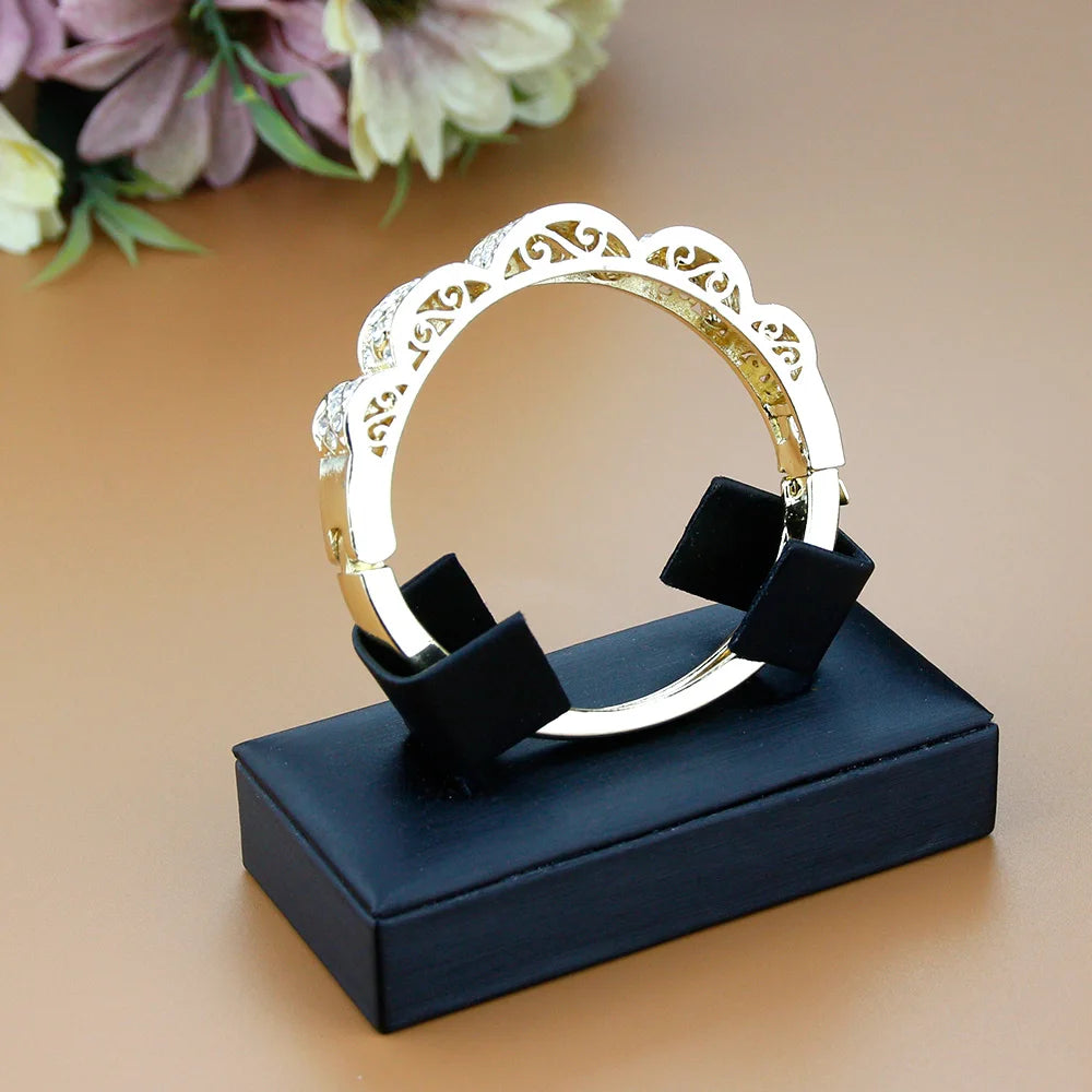 Elegant Gold Color Crystal Wedding Cuff Bracelet