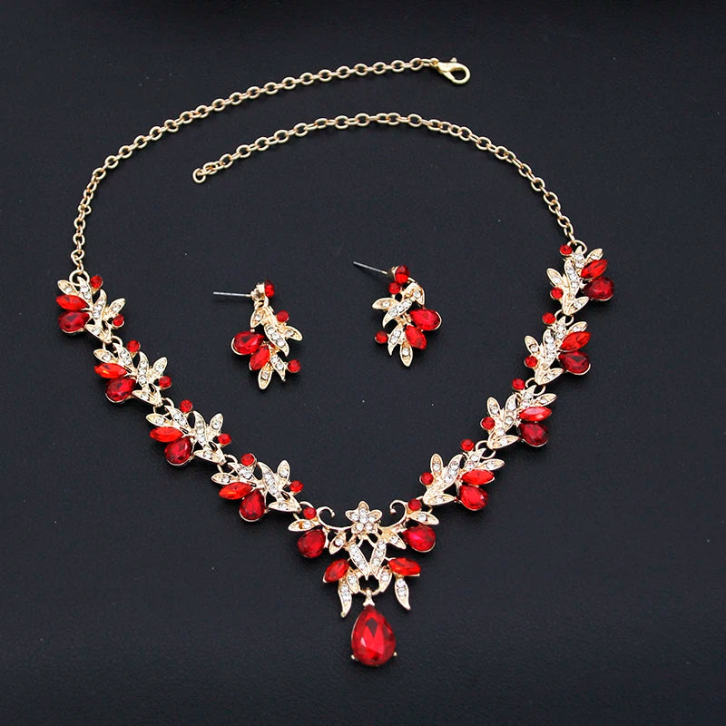 Vintage-Inspired Floral Crystal Bridal Jewelry Set