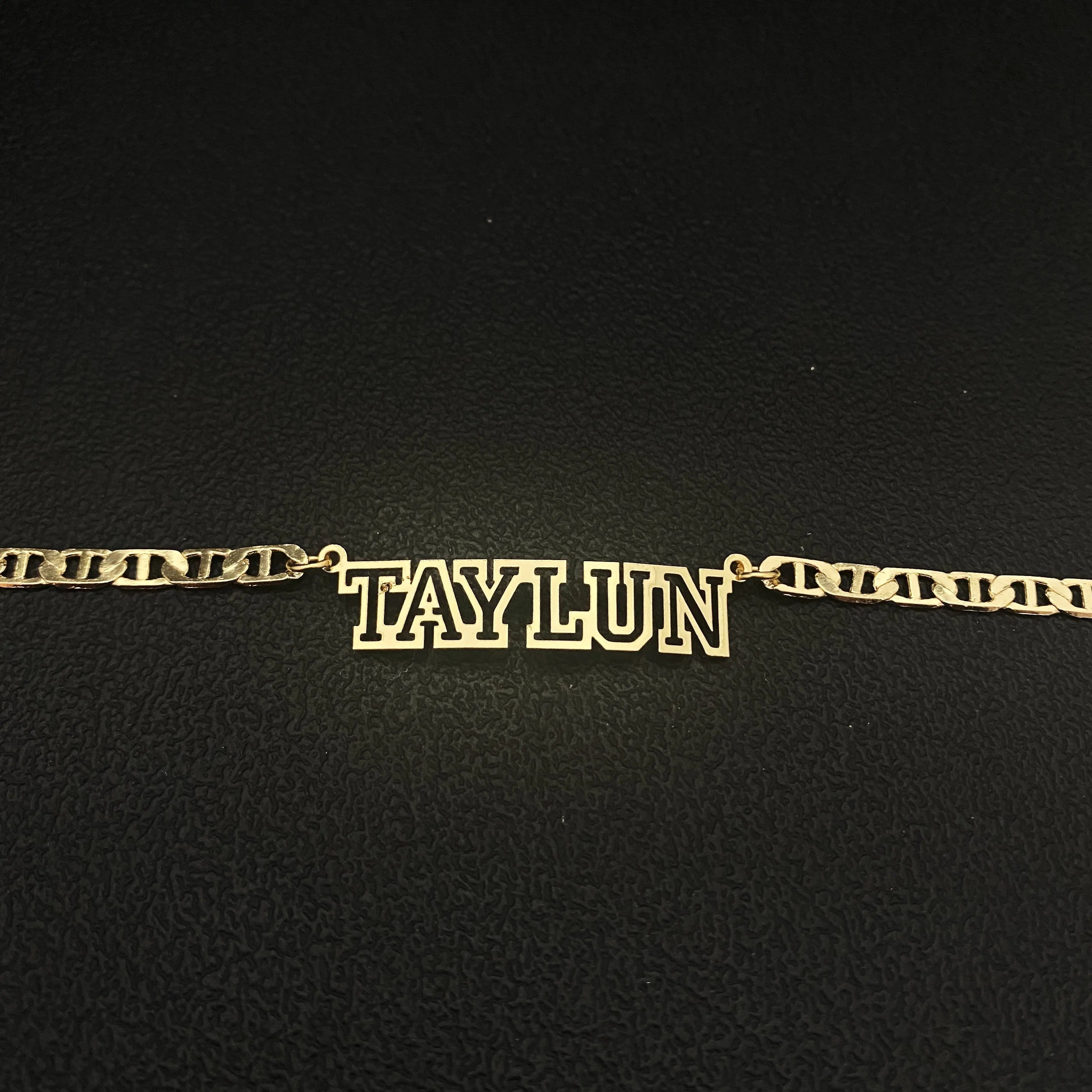 Custom Name 18K Gold  Bracelet with Flat Chain