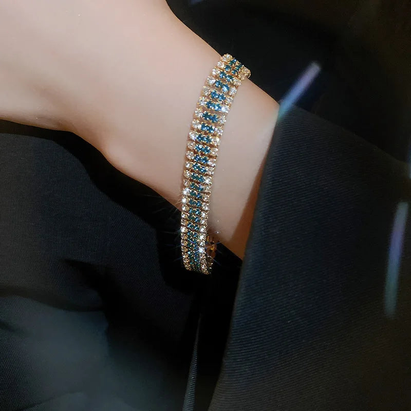 Elegant Chain Bracelet with Diamond Accents