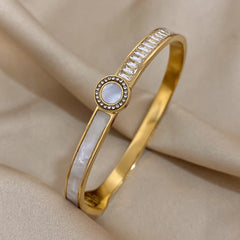 Exquisite Cubic Zirconia Round Shell Charm Stainless Steel Bangles