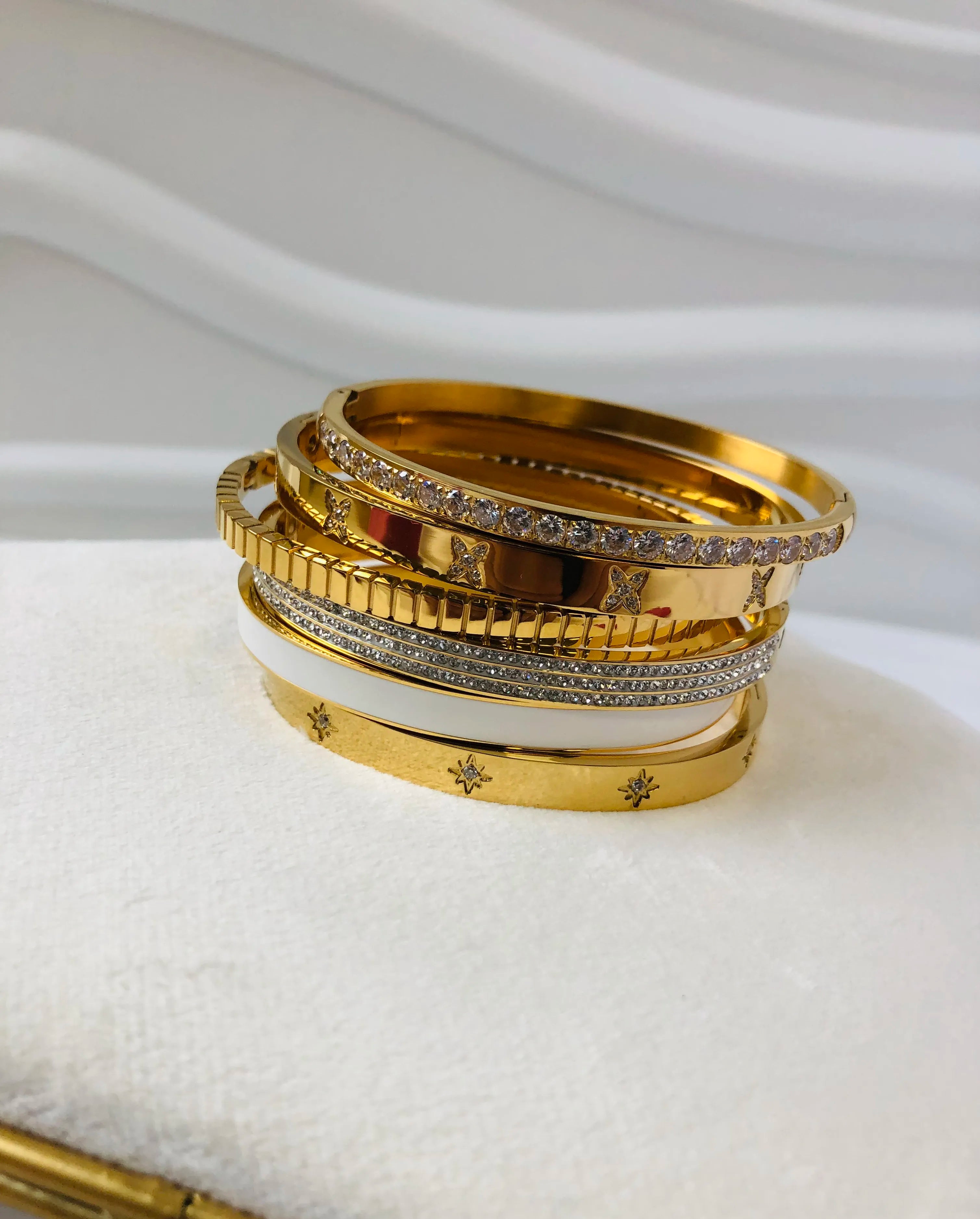  Customize New Waterproof Cubic 18K Gold Plated Zirconia Bangles