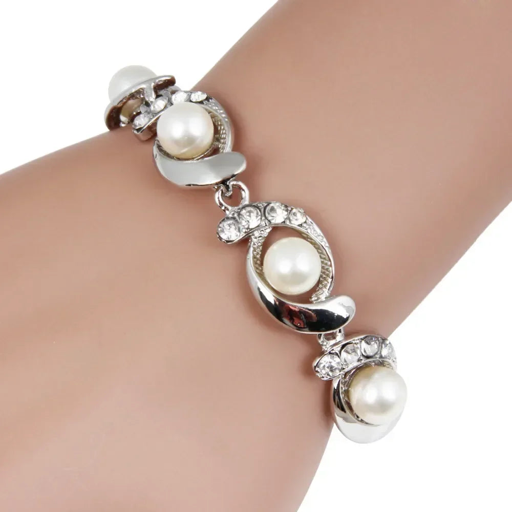 Trendy Pearl Bracelet