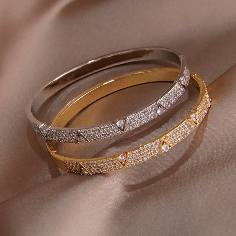 2024 Crystal "V" Bangles for Women