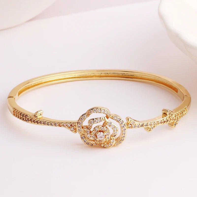 Trendy Animal Pattern Crystal Bangle