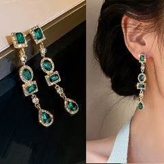 2024 New Vintage-Inspired Green and Gold Pearl Tassel Drop Earrings for Women