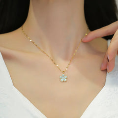 Zirconia Flower Pendant Clavicle Chain Necklace