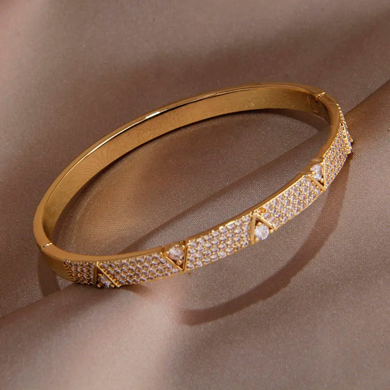 2024 Crystal "V" Bangles for Women