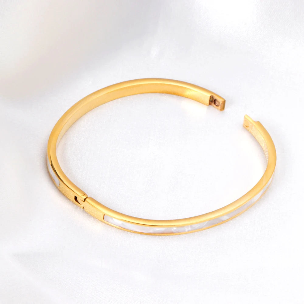 Elegant White Shell Bangle Bracelet