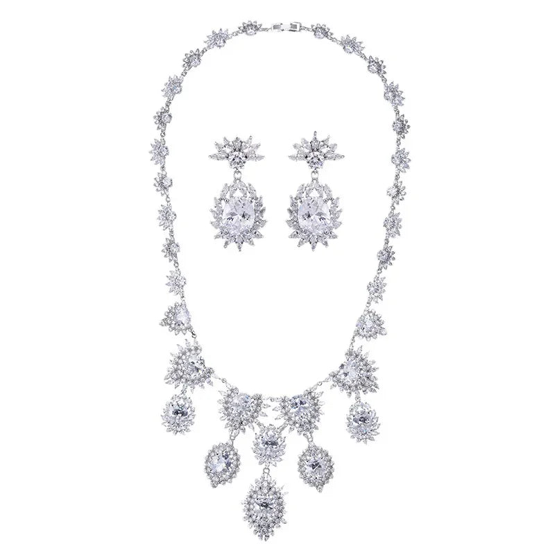 Elegant 14K White Gold Jewelry Set