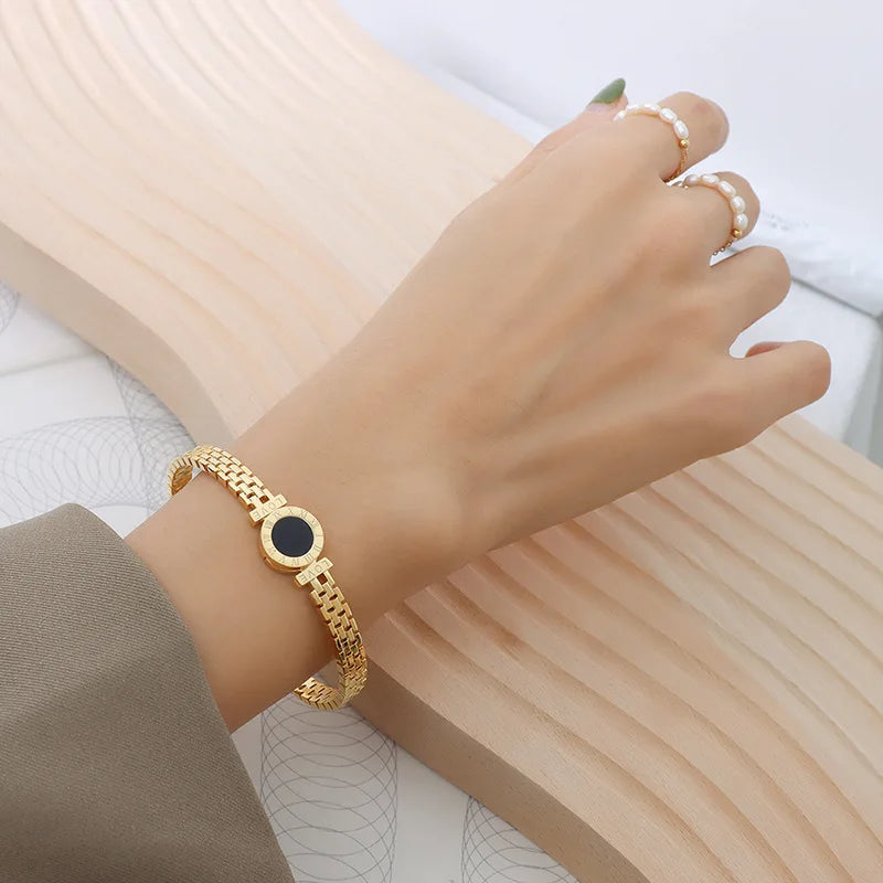 Woman Bijoux 18K Gold Back To Rome Love Letter Bracelet