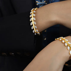 Round Circle Clover Bangles Bracelet for Women